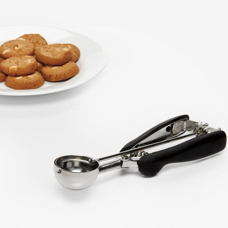 Cottage Kitchen GOOD GRIPS Gadgets | Oxo-Medium Cookie Scoop