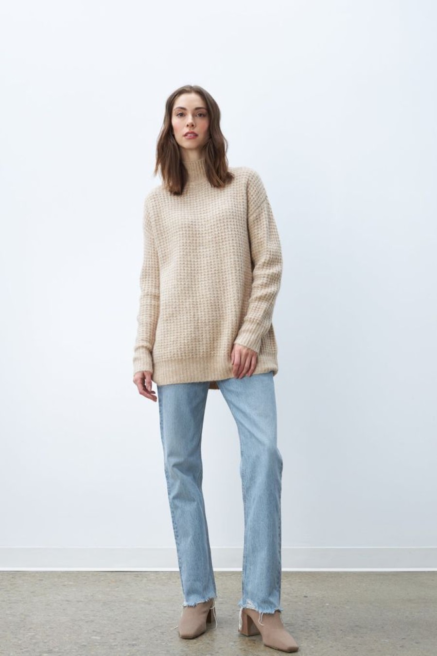 Women LINE Tops | Line- Ladies Thalia Sweater Limestone