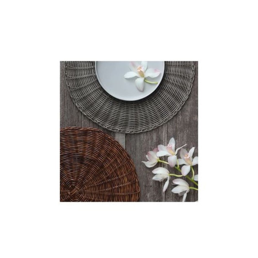 Cottage Kitchen HARMAN Decor | Harman- Huntington Woven Round Placemat